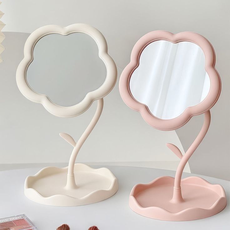 Espelho de mesa em formato de flor 🩷🌸