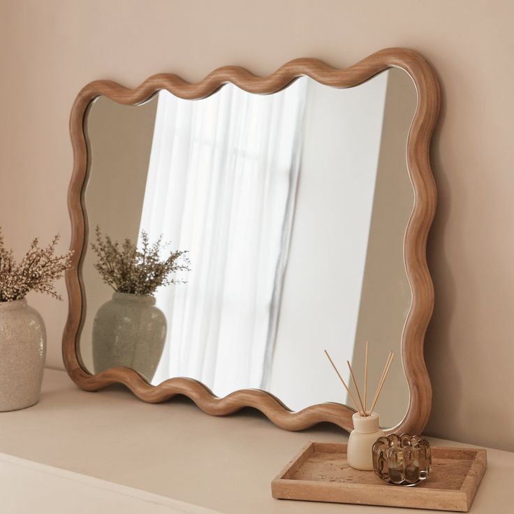 Marea – Light Wood Wavy Retro Wall Mirror 100cm x 70cm